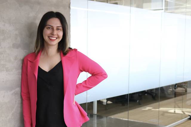 Larissa Sólis - Social Media