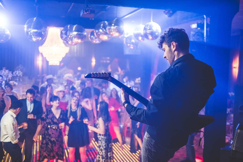 DJ VICTOR (KORDS LIVE)