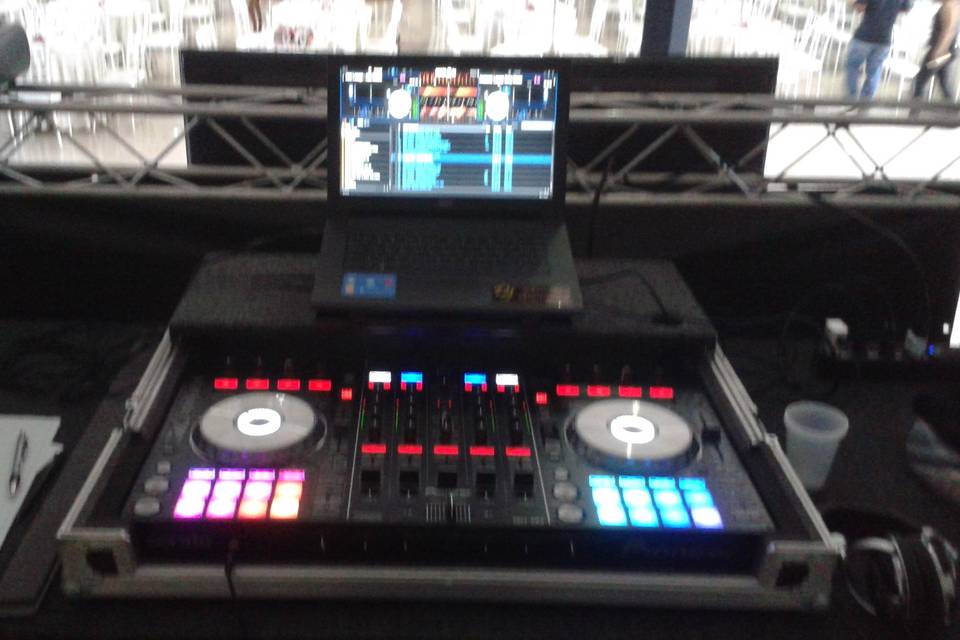 Play dj