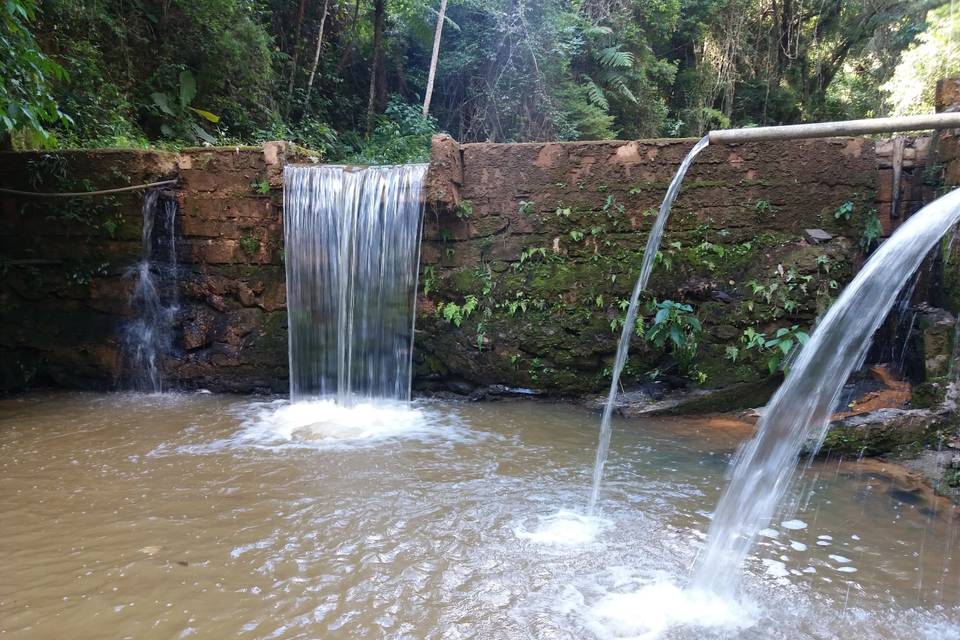 Cachoeira artificial