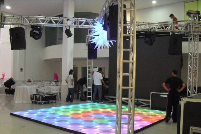 X Reto com Pista Led Floor