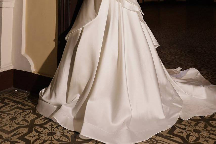 Vestido tomara que caia com sa