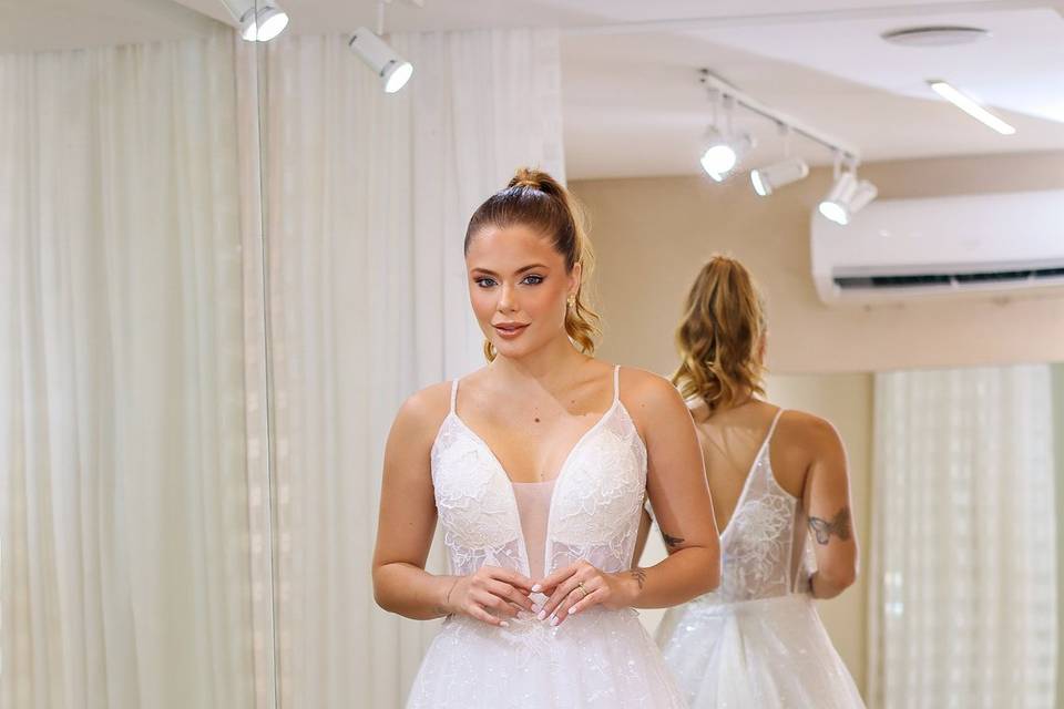 Vestido de noiva com decote V