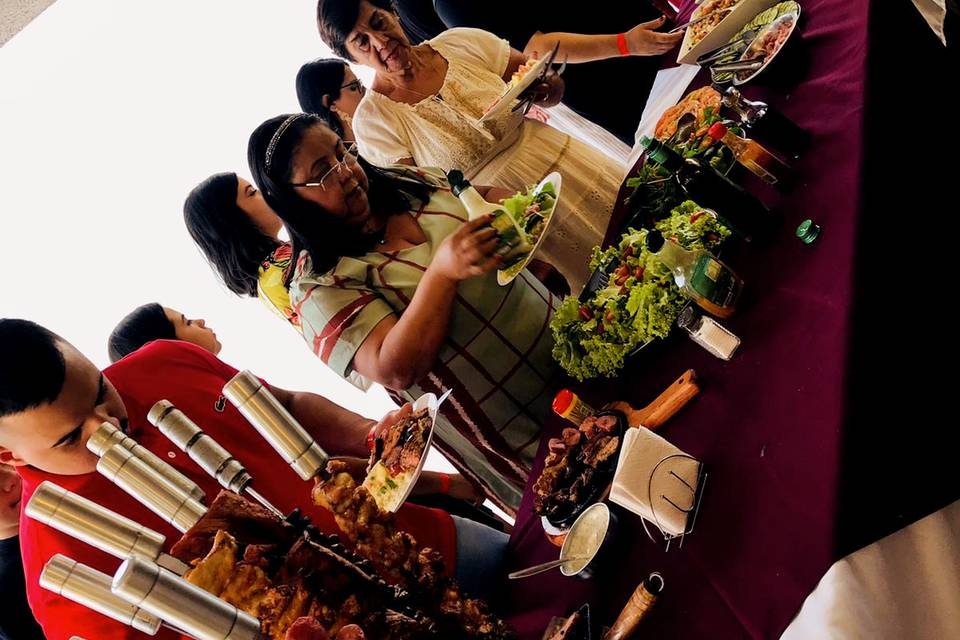 Festa com churrasco