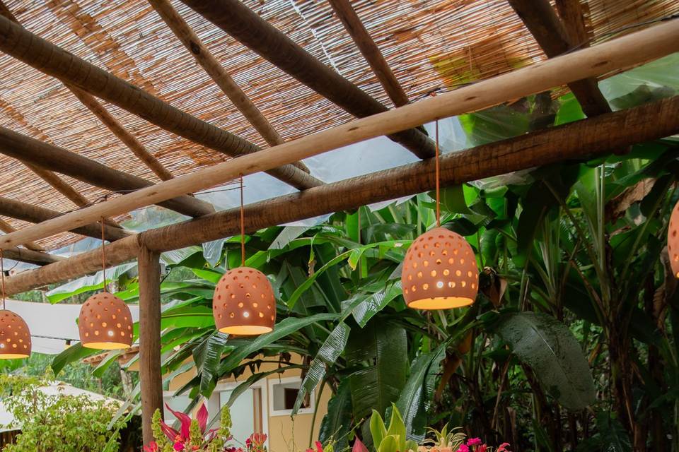 Mesa do bolo lateral