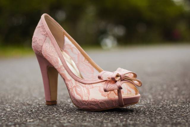 Peep toe de renda