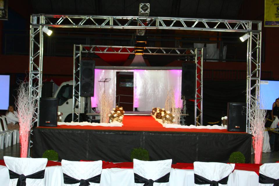 Caminhão palco