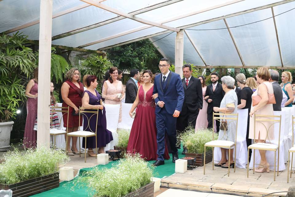 Entrada do Noivo e padrinhos