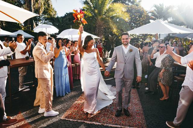 Bueno. Móveis e Decorações