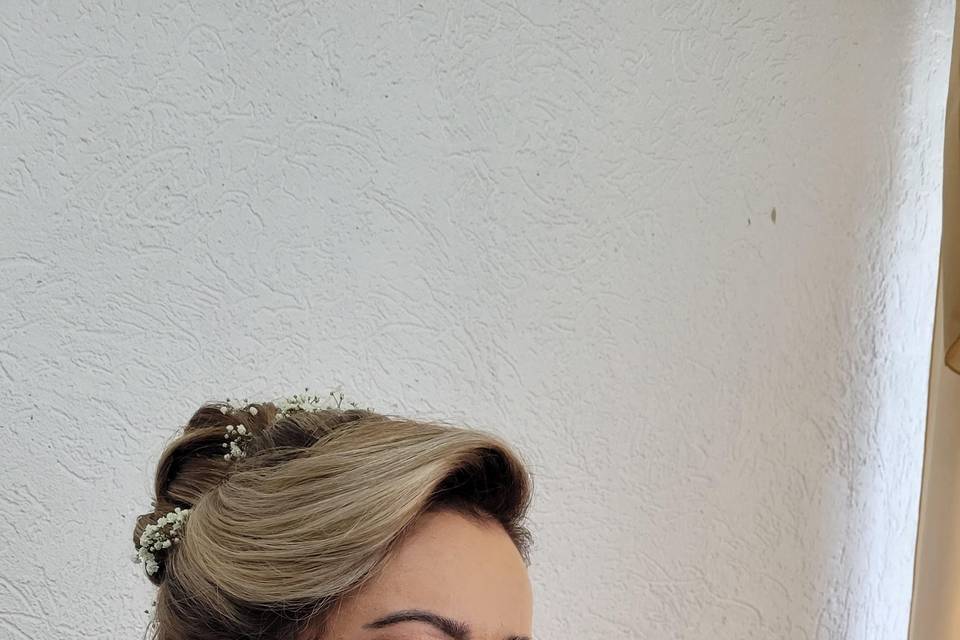 Penteado/Maquiagem Noiva Paula