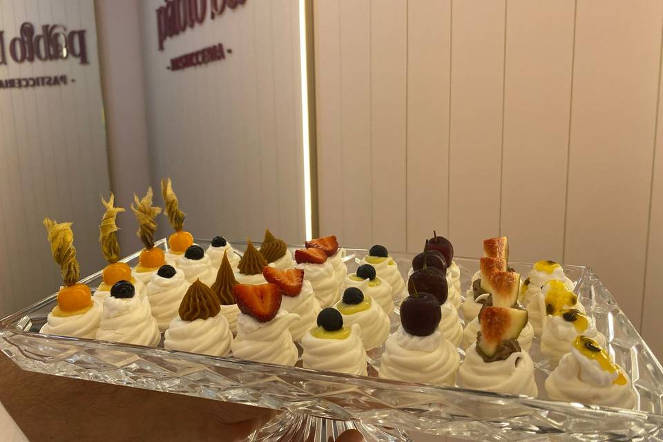 Mini pavlovas diversos sabores