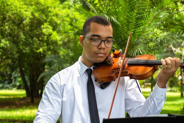 Elias Rafael, violino