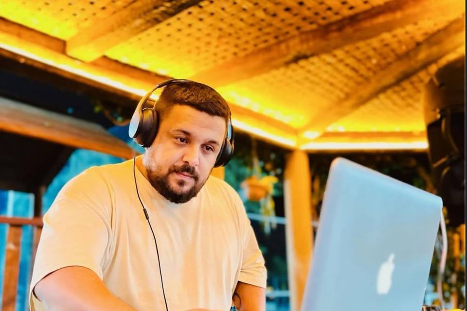 DJ Iago Junior