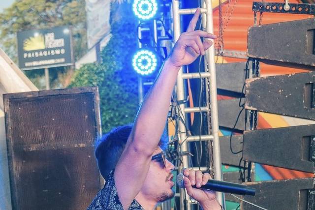 Show Gustavo Silveira