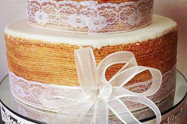 Naked cake