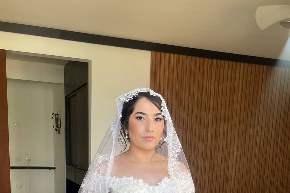 Aline - Village Ferreira