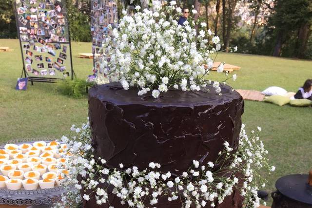 Bolo espatulado com ganache
