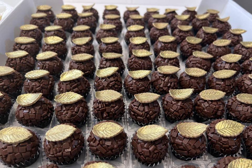 Brigadeiro folha dourada