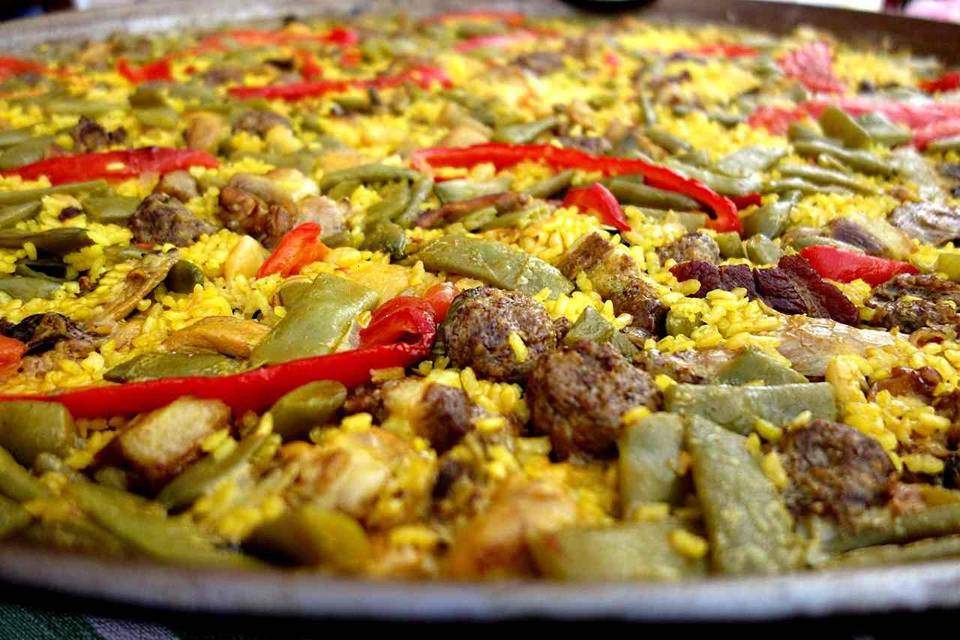 Paella de carne