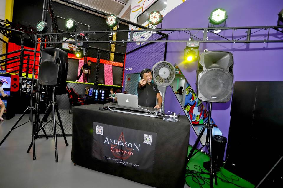 DJ Anderson Cristovão
