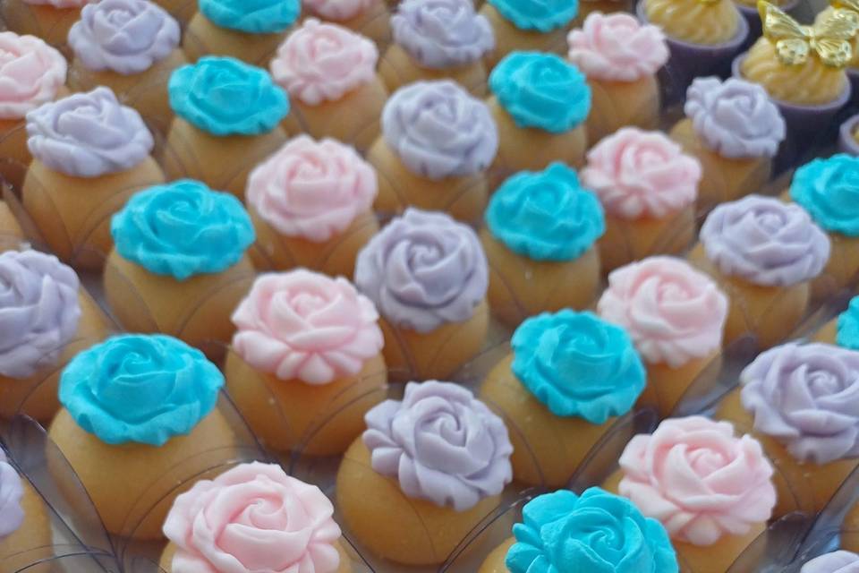 Brigadeiros temáticos