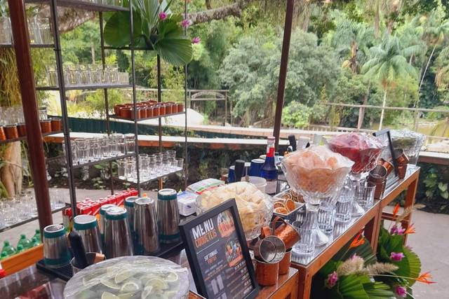 Unique Bar