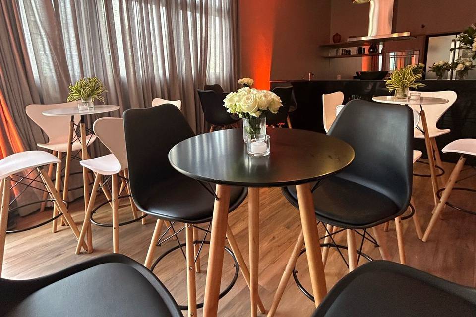 Bistro com Banquetas