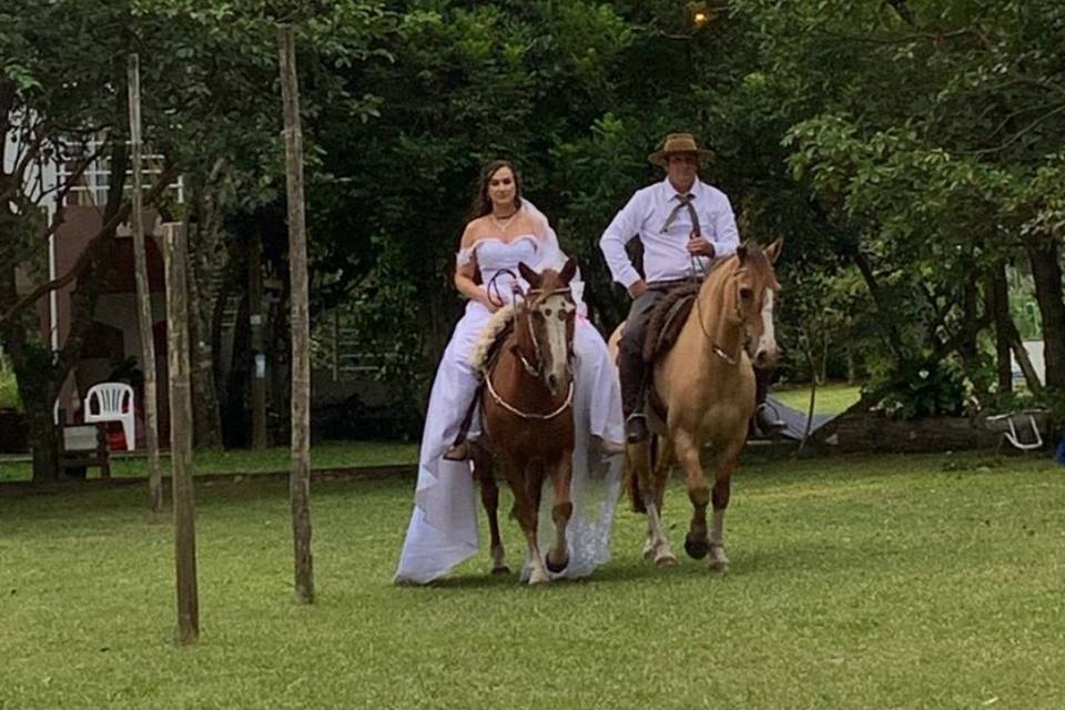 Entrada a cavalo