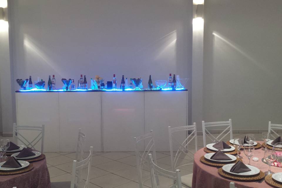 Black in Bar