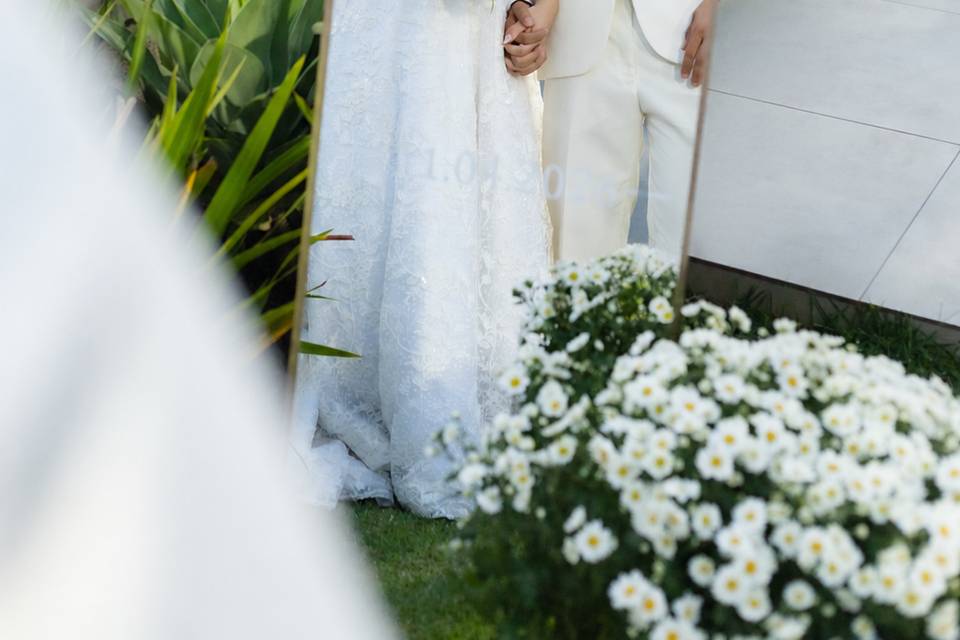 Foto no espelho dos noivos