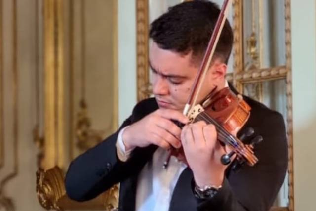 Daniel Barbosa Violinista