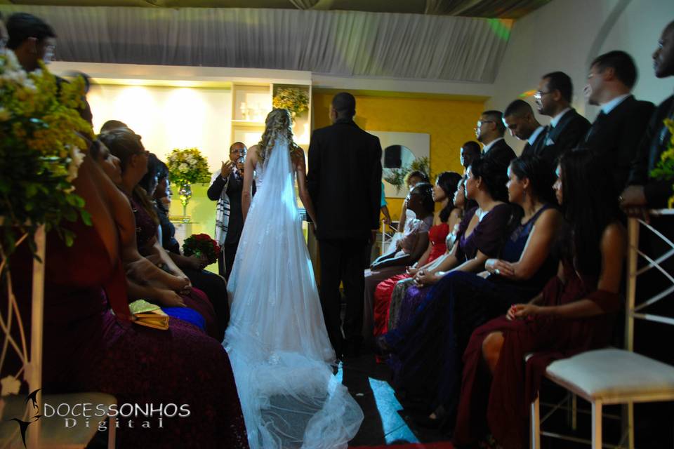 Casamento amarelo e branco