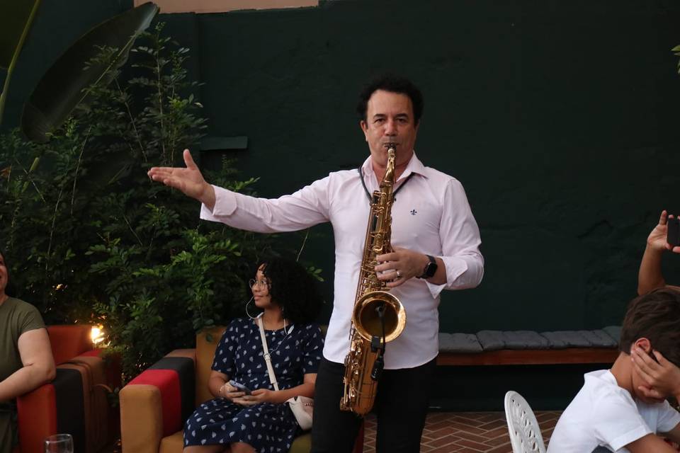 Sax Live
