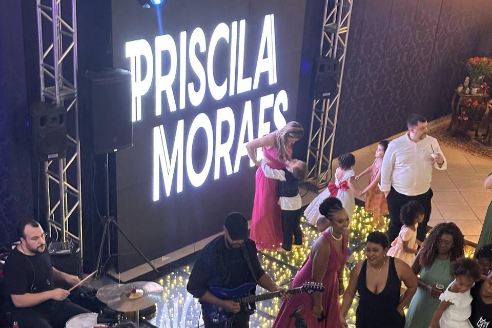 Cantora Priscila Moraes