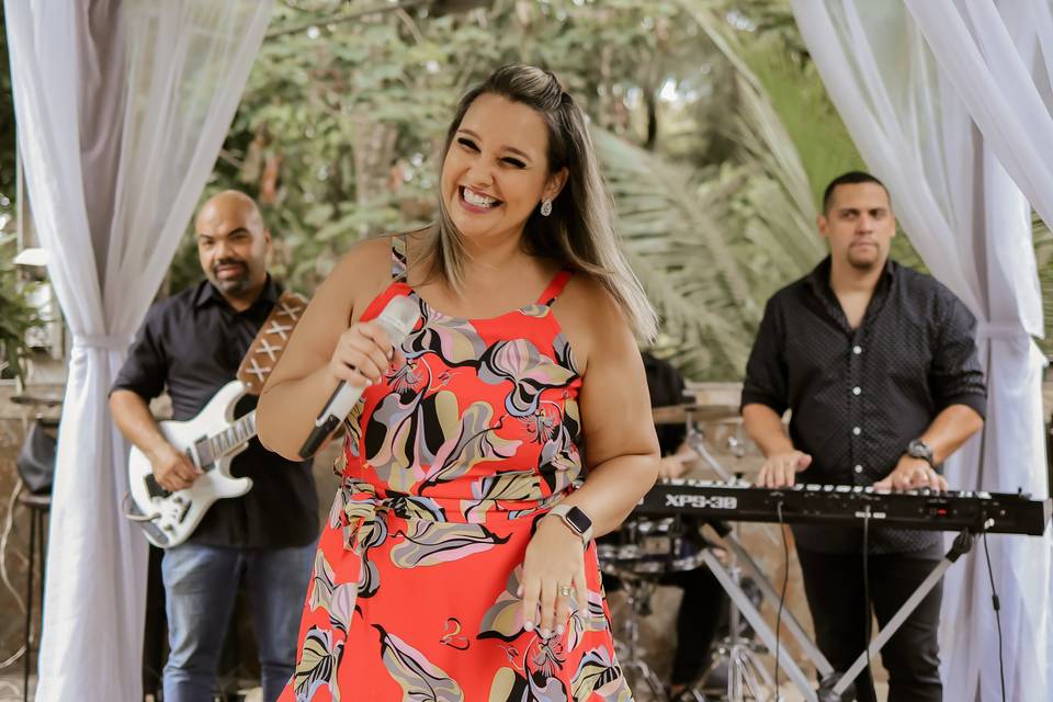 Cantora Priscila Moraes