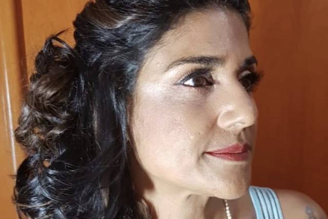 Penteado e maquiagem
