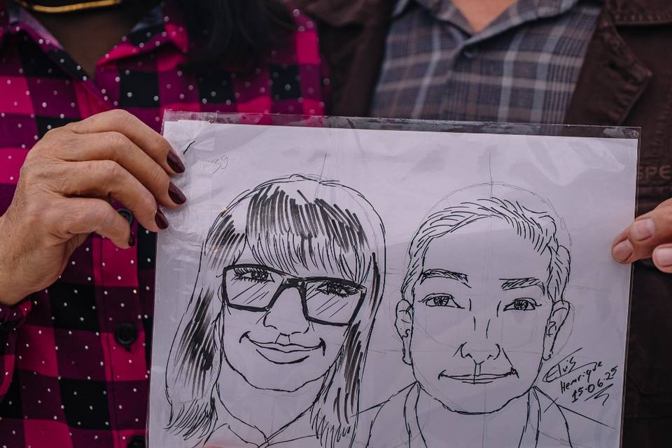 Caricaturas com traços fieis