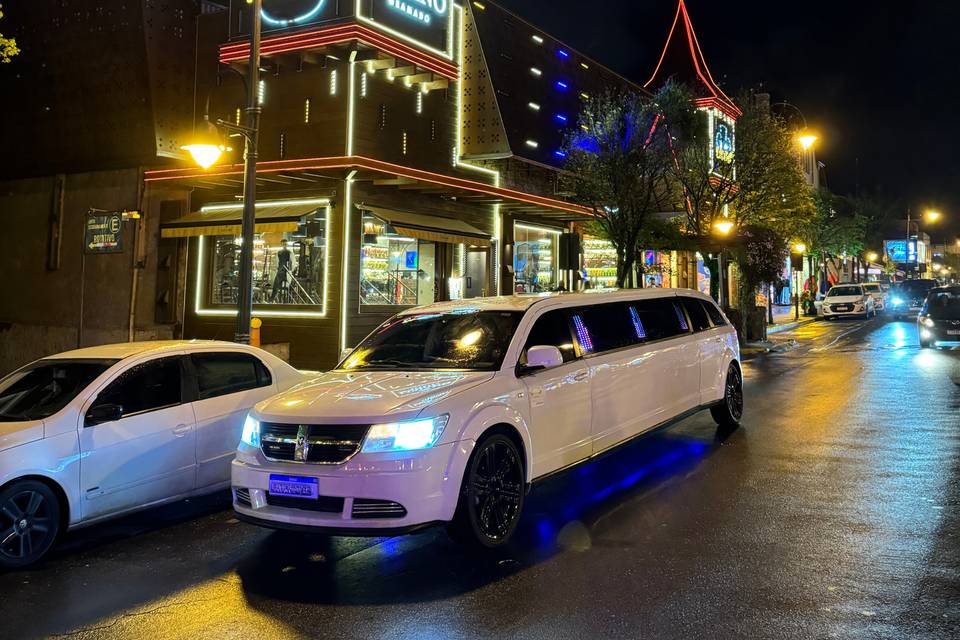 Limousine Dodge Journey