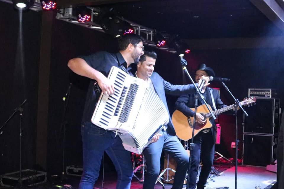 Fabrício Santtos & Banda