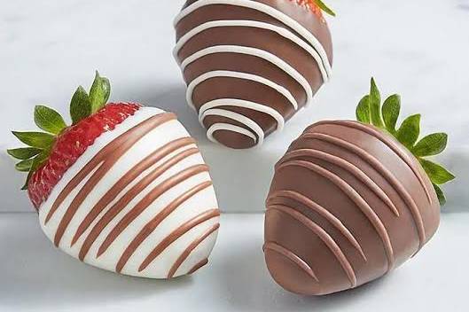 Morangos banhados no chocolate