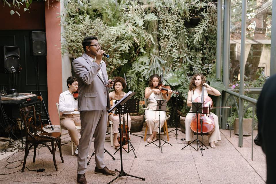 Quarteto de cordas + vocal