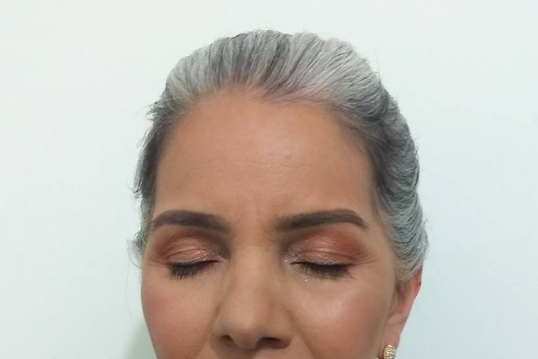 Priscila Leandro - Makeup Artist