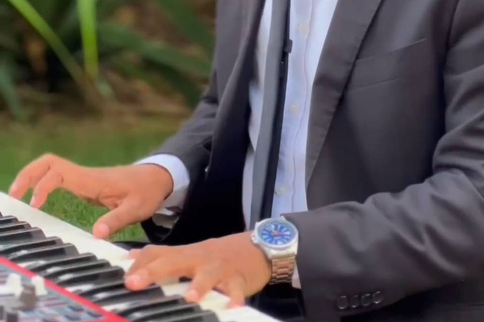 Ozeias - Pianista
