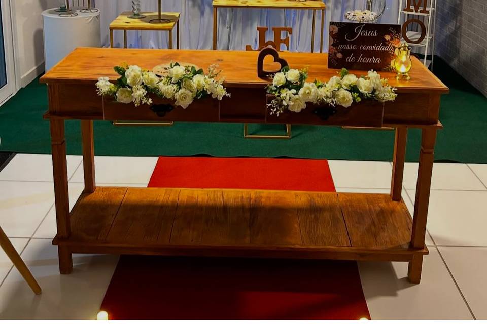 Mesa do bolo com cerimônia