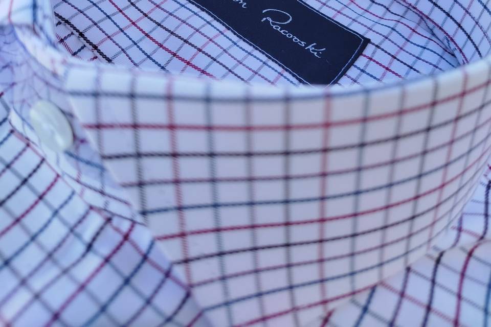 Detalhes de camisa sob medida