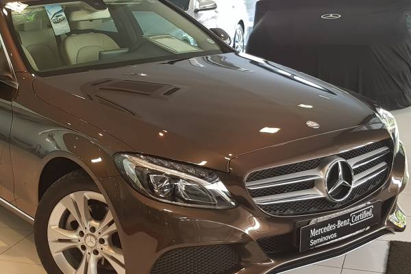 Mercedes-Benz C250 Marron