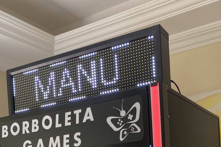 Manuella = 13 anos