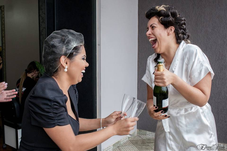 Noiva no making off