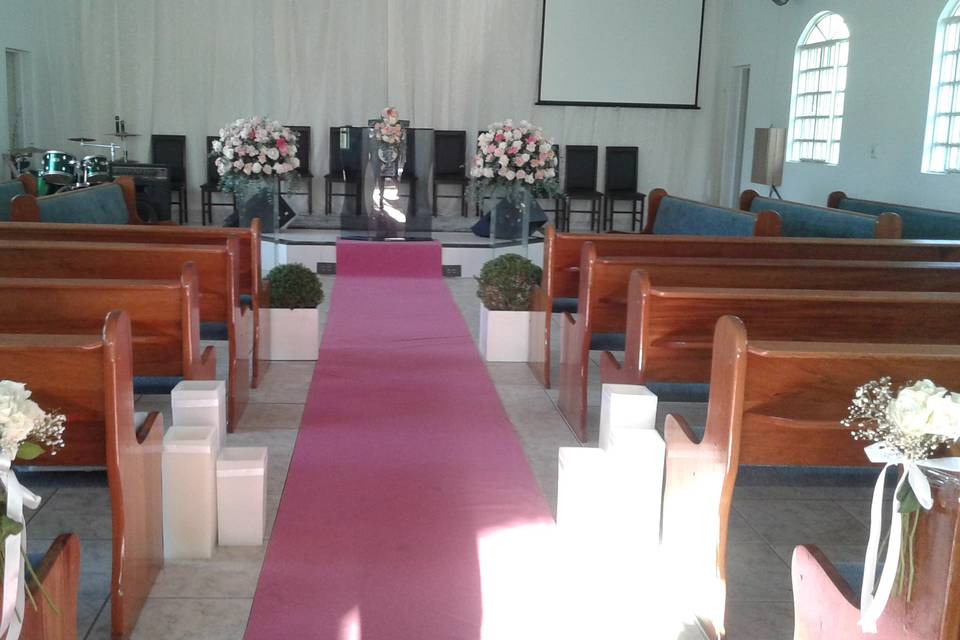 Igreja com velas