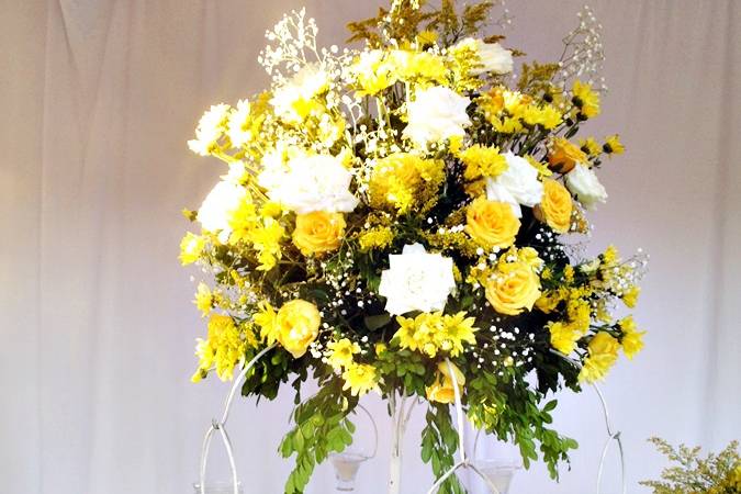 Arvore de velas e flores